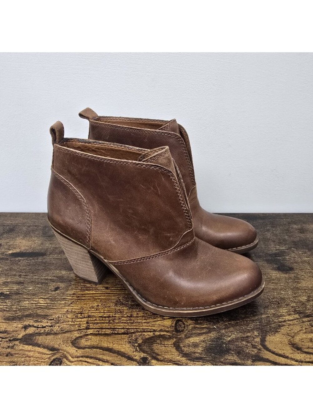 Lucky Brand Ehllen Leather Ankle Boots Booties Size 6.5 Brown 3" Block Heel